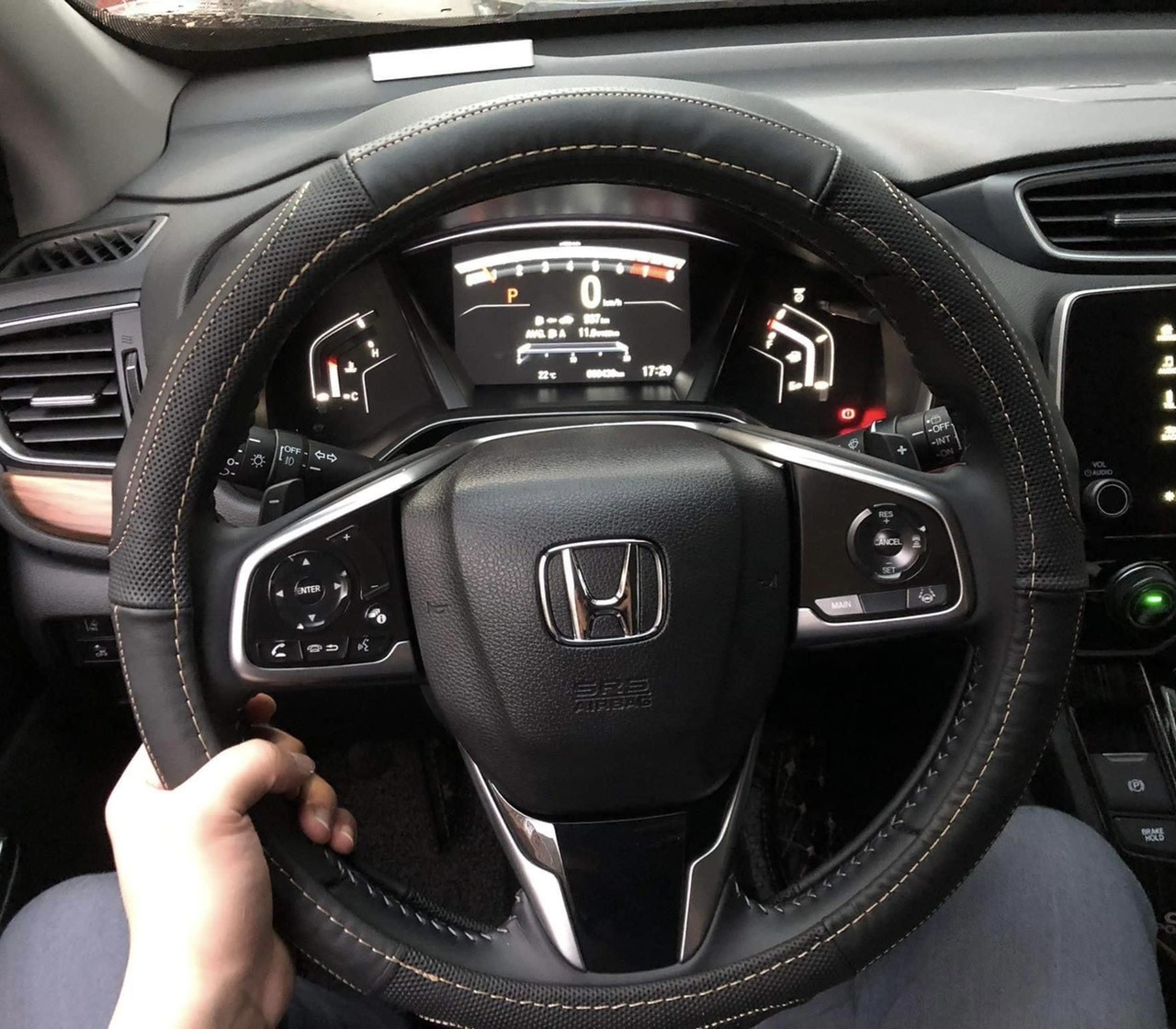 Bọc Vô Lăng Tay Lái Ô Tô Cho Xe 4 Chỗ Đến 7 Chỗ Bằng Da Bò 100% CAO CẤP - Bảo Hành 2 Năm - Ảnh 10