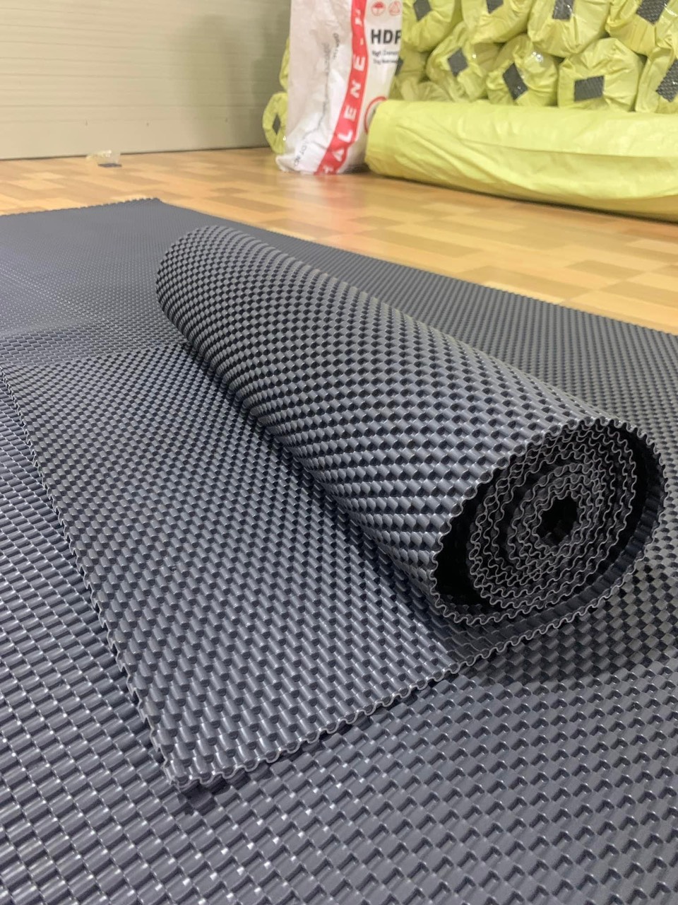 Thảm Lót Sàn, Cốp Ô Tô, Phòng họp .. Caosu Không Mùi. Kích Thước 50cm x 1.5m - 60cm x 1.5m - 70cm x 1.5m - Ảnh 6
