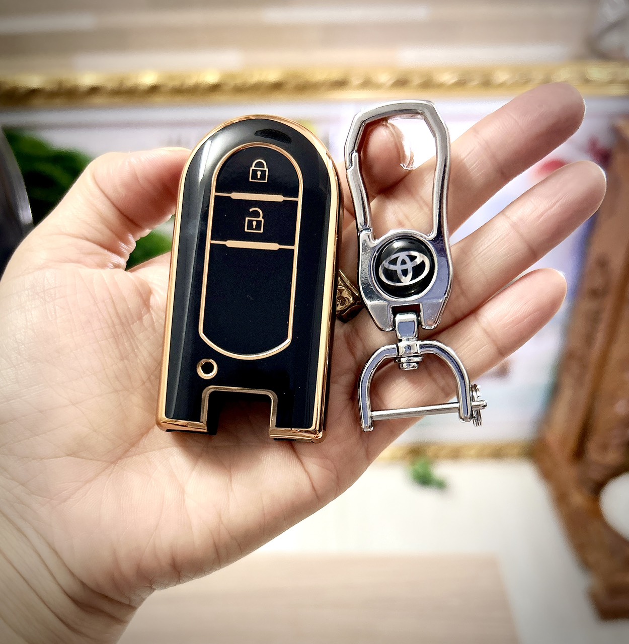 Bao ốp bọc chìa khóa xe Camry, Fortuner, Hilux, Vios, Altis, Rush, Wigo kèm móc - Ảnh 3